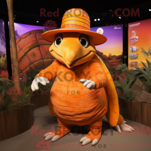 Orange Armadillo maskot...