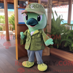 Olive Dolphin maskot...
