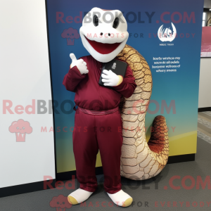 Maroon Python maskot...