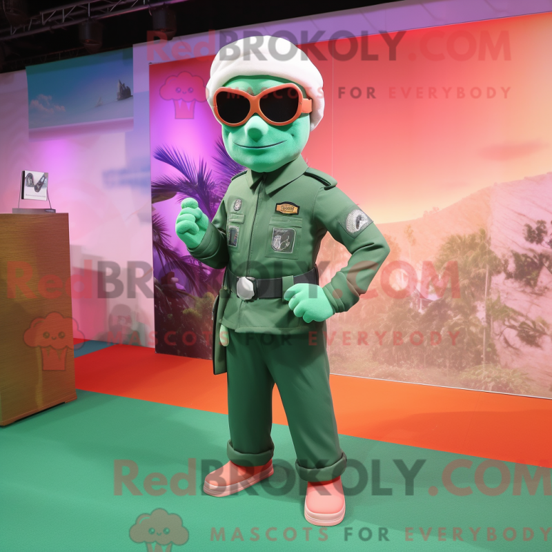 Fantasia de mascote Para Commando com roupa de banho e abotoaduras - Mascotes do Para Commando - REBROKO_241511 - RedBrokoly.com