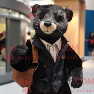 A máscara Svart Weasel...