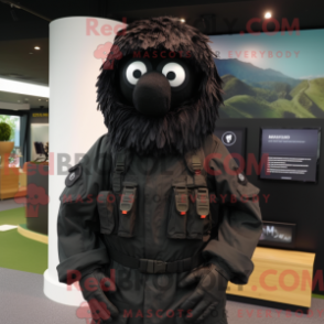 Fantasia de mascote de Para Commando preto com corta-vento e faixas - Mascotes do Para Commando - RedBrokoly.com