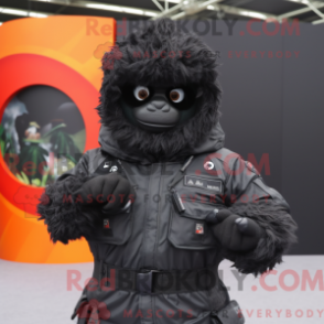 Fantasia de mascote de Para Commando preto com corta-vento e faixas - Mascotes do Para Commando - RedBrokoly.com