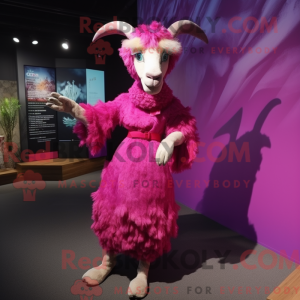 Magenta Angora geit maskot...