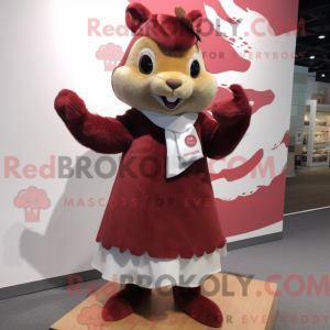 Maroon Squirrel maskot...