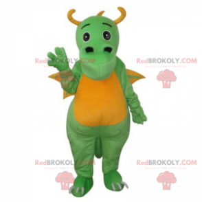 Schattige groene en gele draakmascotte met hoorns -