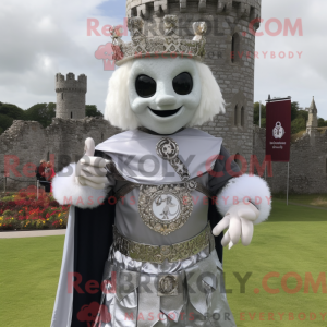 Silver Irish Castle maskot...