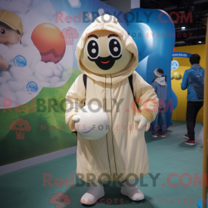 Kremowa maskotka do gry w...