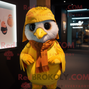 Gul Falcon maskot...