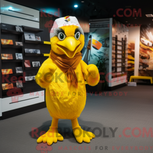 Gul Falcon maskot...