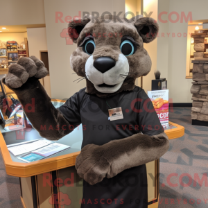 Sort Mountain Lion maskot...