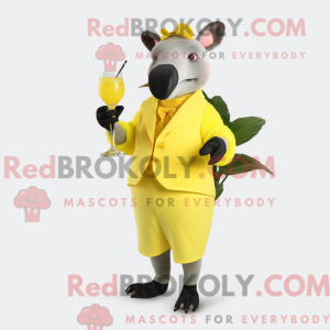 Personaggio mascotte tapiro...