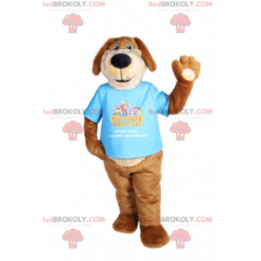 Hundemaskottchen mit langen Ohren in einem T-Shirt -