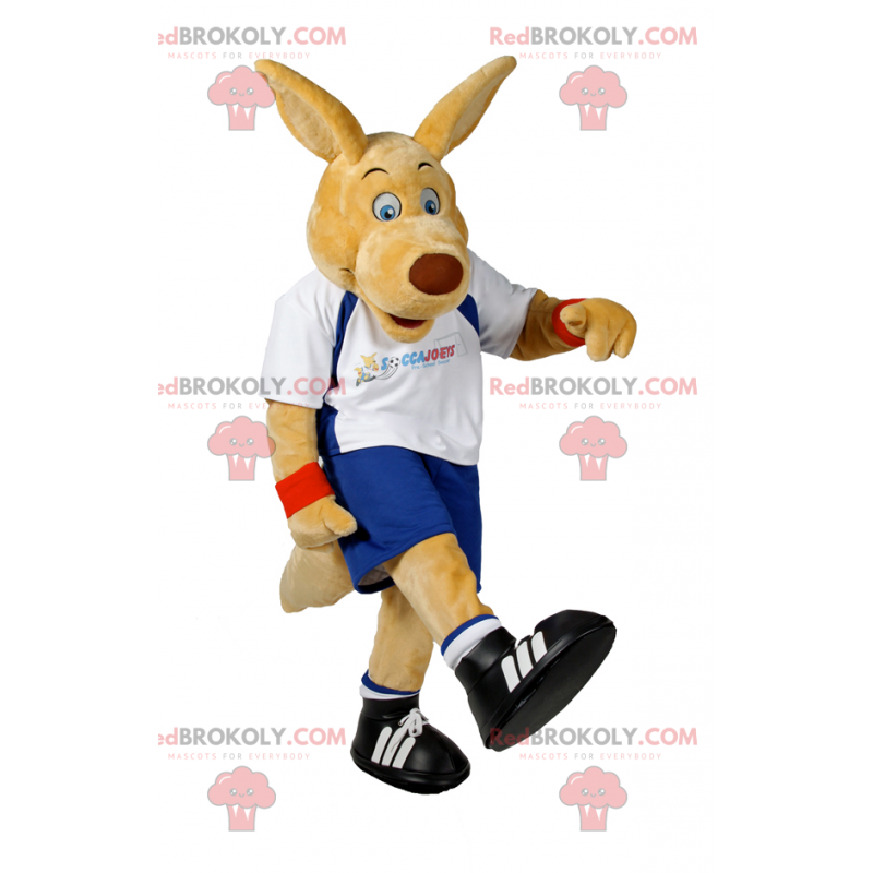 Mascote cachorro bege com equipamento de futebol - Mascote cachorro bege com equipamento de futebol -