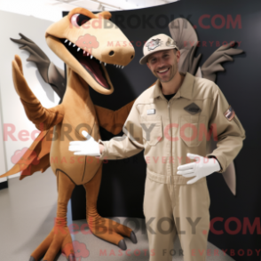 Fantasia de mascote pterodáctilo bege com macacão e broches - Mascotes pterodáctilos - REBROKO_249156 - RedBrokoly.com