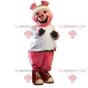 Mascote porco rosa sorridente e com roupa completa -