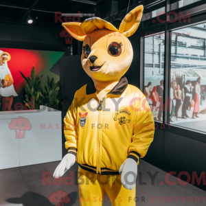 Máscara de veado amarelo...