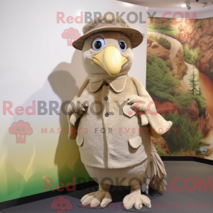 Máscara de pavão bege com...