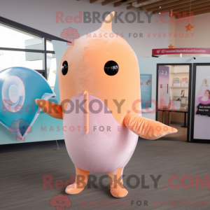 Peach Narwhal maskot...