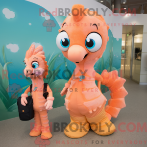 Peach Seahorse maskot...