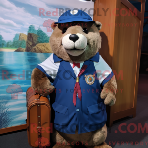 Postava maskota Navy Beaver...