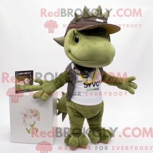 Olive Stegosaurus...