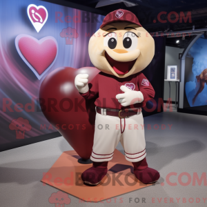 Maroon Heart Maskottchen...