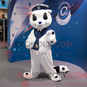 Navy Hermelin maskot...