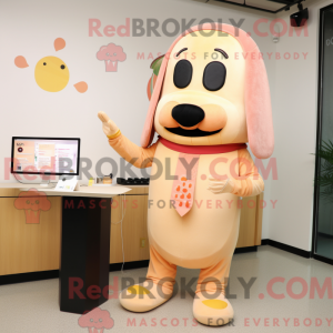 Peach Hot Dog maskot...
