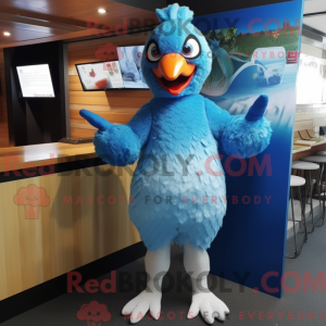 Personaggio mascotte pollo...