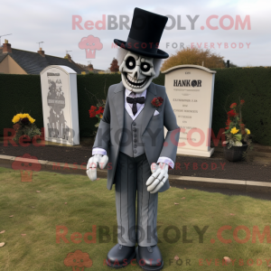 Graveyard maskot kostume...