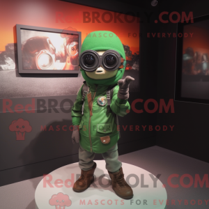 Forest Green Camera maskot...