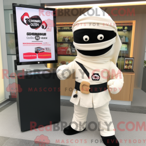 Kremowa maskotka Ninja...