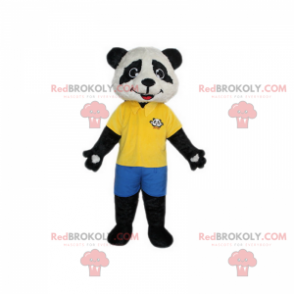 Panda mascotte met geel poloshirt en korte broek -