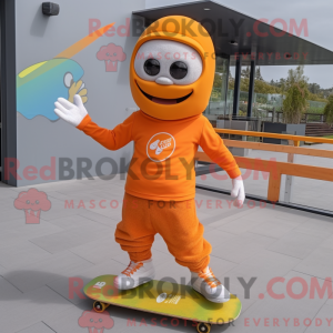 Oranžová postava maskota na...