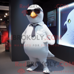 Mascotte de Pigeon blanc...