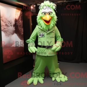 Disfraz de mascota águila...