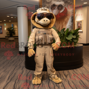 Tan Marine Recon maskot...