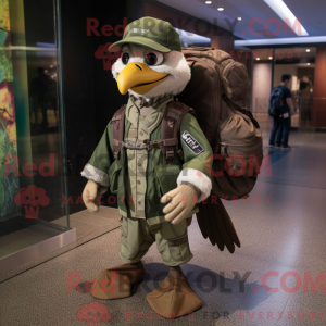 Olive Hawk maskot kostume...