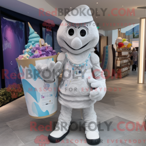 Silver Ice Cream maskot...