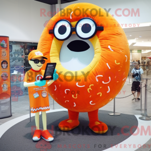 Orange Bagels maskot...