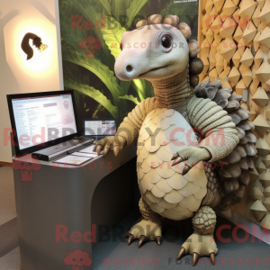Disfraz de mascota pangolín...