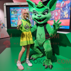 Personaggio mascotte verde...