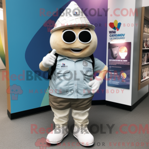 Personaggio mascotte cono...