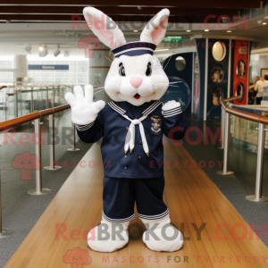Postava maskota Navy Rabbit...