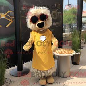 Figura de máscara de ouro...