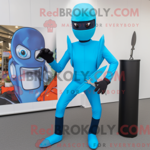 Cyan Knife Thrower maskot...