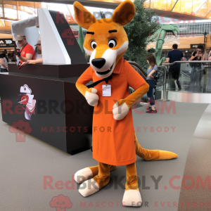 Personaggio mascotte Orange...