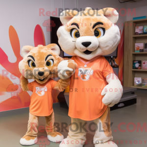 Peach Puma maskotdraktfigur...