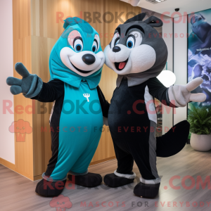Maskotka Cyan Skunk z...